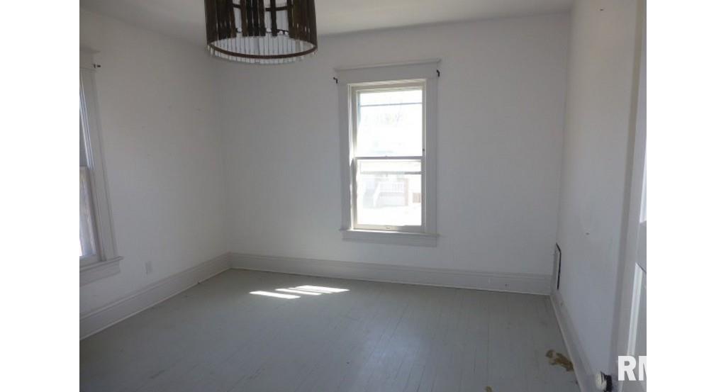 1825 South College Street Springfield, IL 62704 - Photo 9 of 14