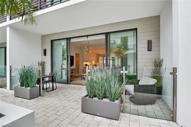 $1,450,000 | 850 Central Avenue, Unit 208, Naples, FL 34102