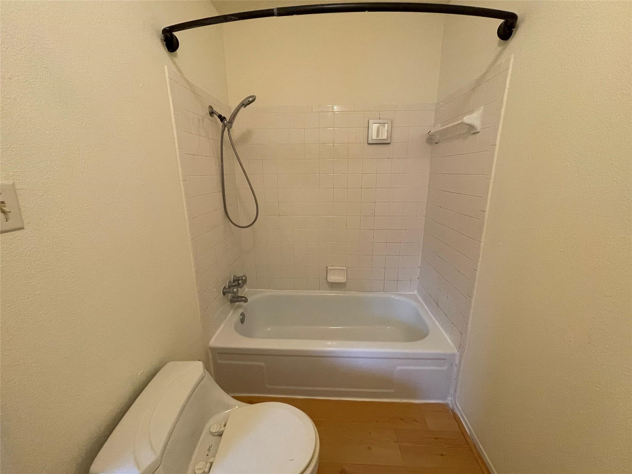 4079 Young Street Pasadena, TX 77504 - Photo 8 of 23