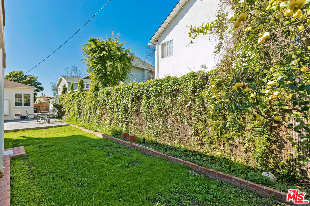 2256 Wellesley Avenue Los Angeles, CA 90064 - Photo 10 of 10