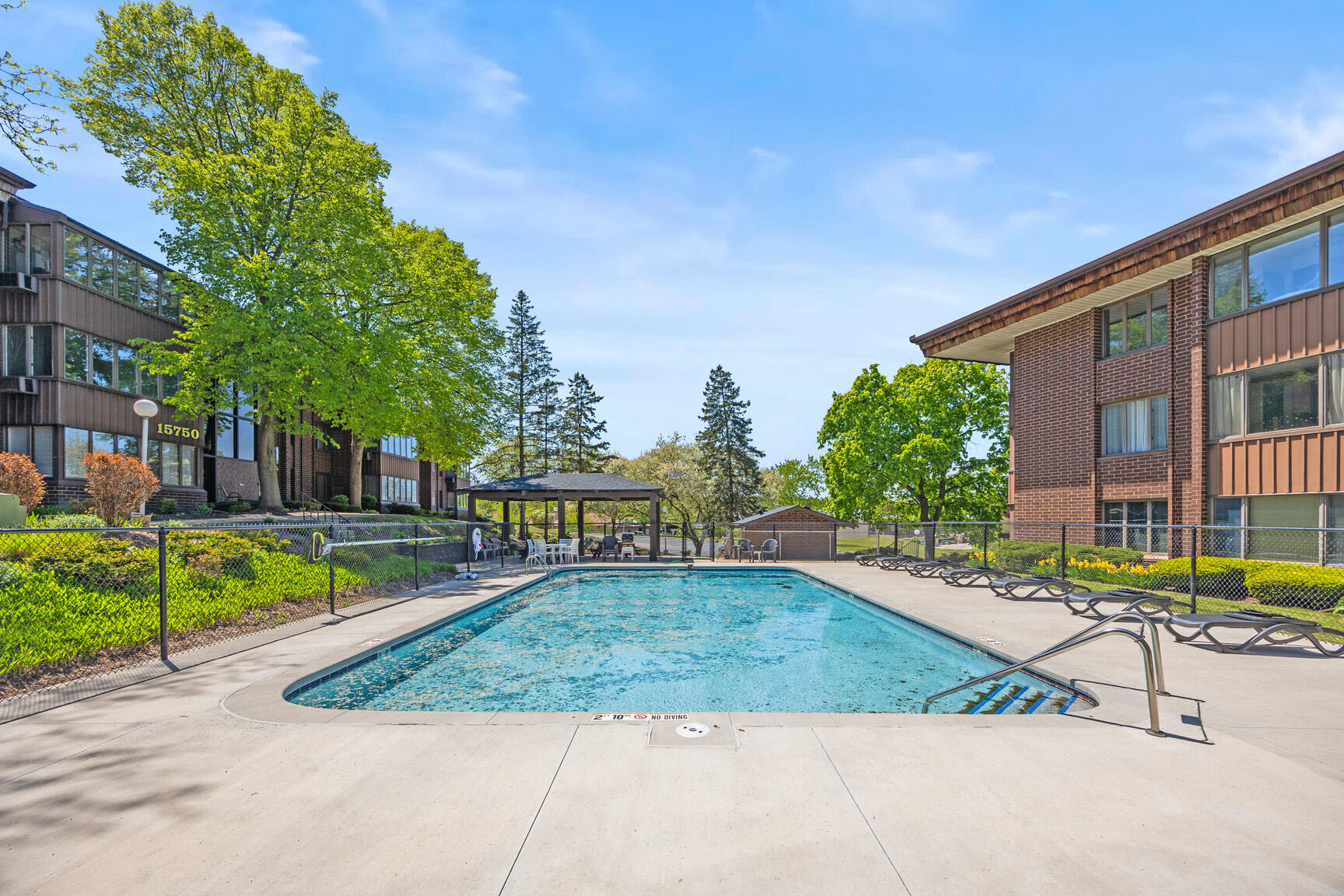 N84w15750 Ridge Road, Unit 105 Menomonee Falls, WI 53051 - Photo 22 of 28 Pool Area