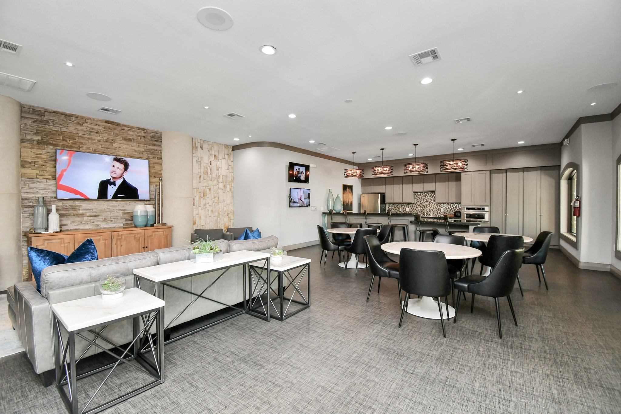 6777 Sommerall Drive, Unit 1636 Houston, TX 77084 - Photo 16 of 39 a view of a dining room with furniture