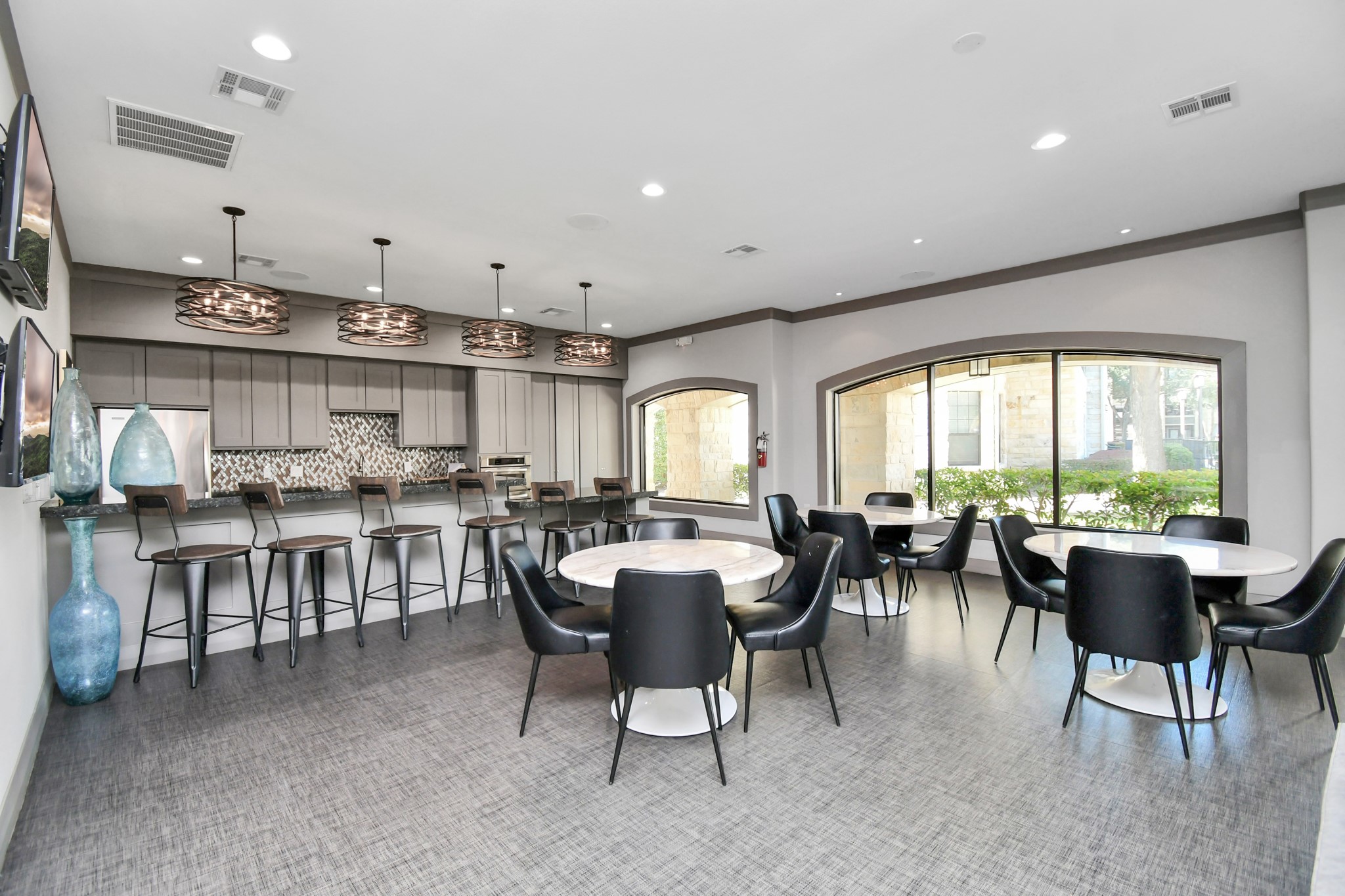 6777 Sommerall Drive, Unit 1636 Houston, TX 77084 - Photo 18 of 39 a view of a dining area with furniture window and outside view