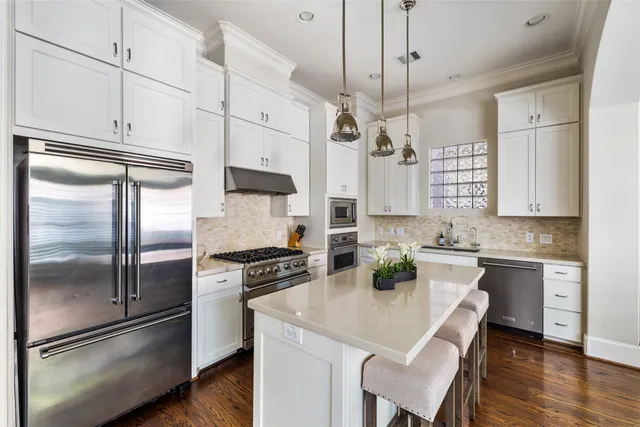 $6,900 | 1202 Wynden Commons Lane, Houston, TX 77056