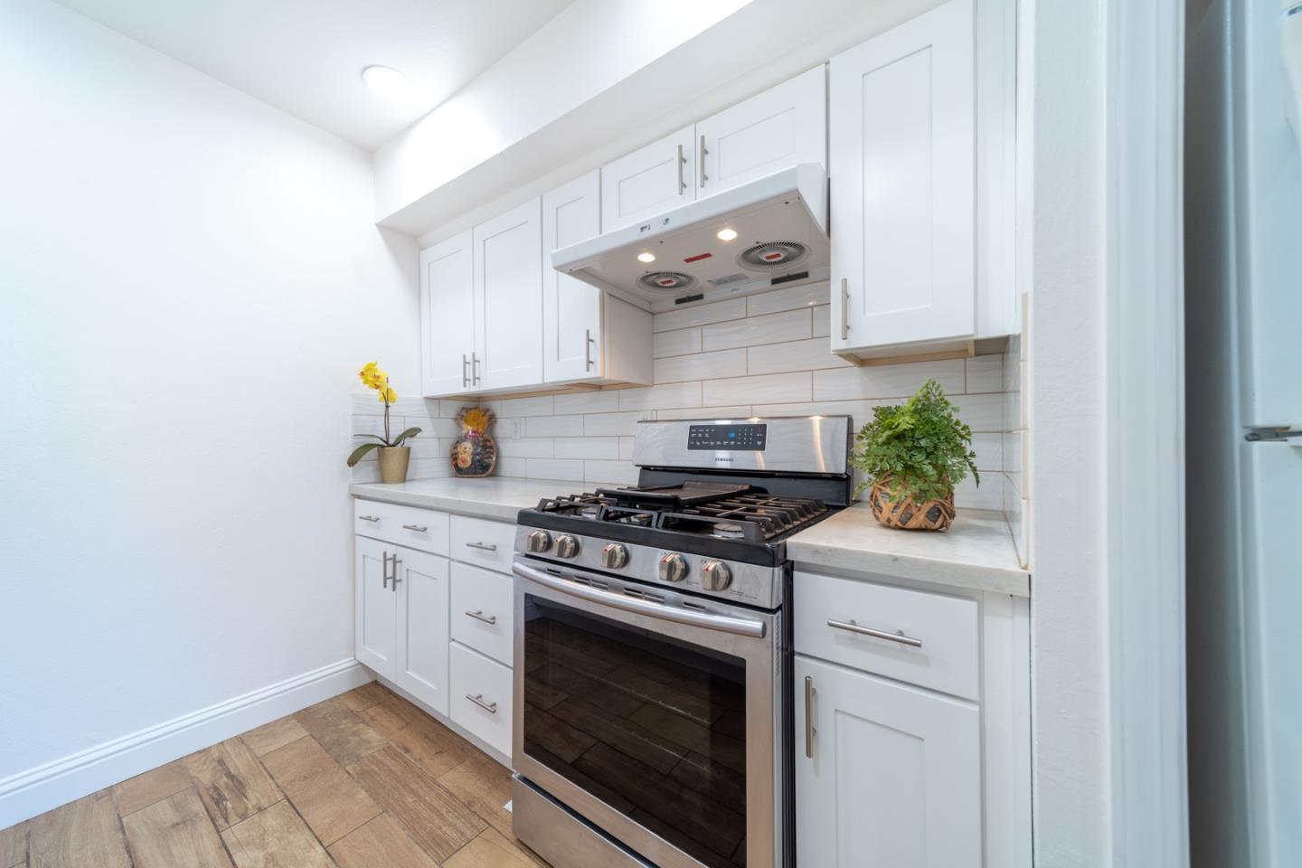 312 Rio Verde Place, Unit 2 Milpitas, CA 95035 - Photo 8 of 35 Gallery Image 8