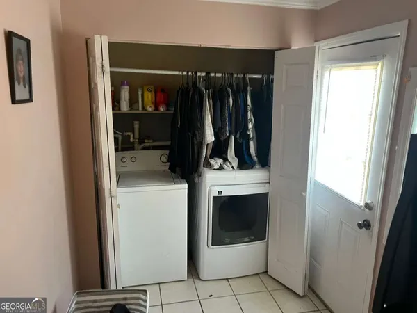 a view of washer and dryer