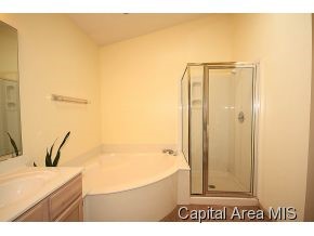 3318 Ashley Lane Springfield, IL 62711 - Photo 15 of 18
