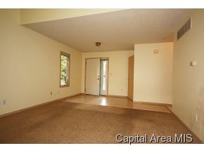 3318 Ashley Lane Springfield, IL 62711 - Photo 3 of 18