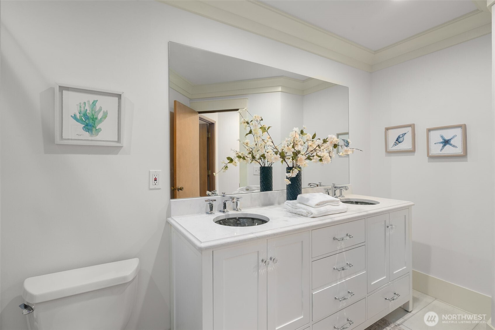 10109 Northeast Knight Road Bainbridge Island, WA 98110 - Photo 17 of 37 Gallery Image 17