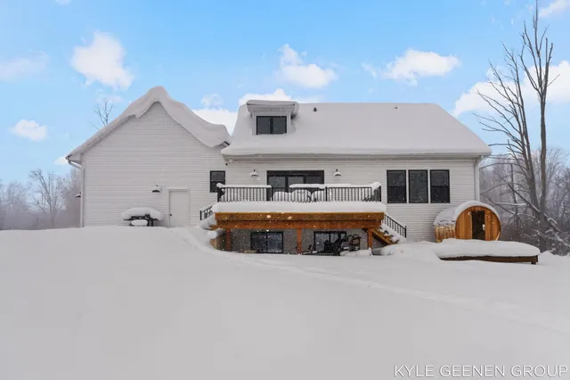 $789,900 | 312 48th Avenue, Zeeland, MI 49464