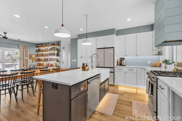 $789,900 | 312 48th Avenue, Zeeland, MI 49464