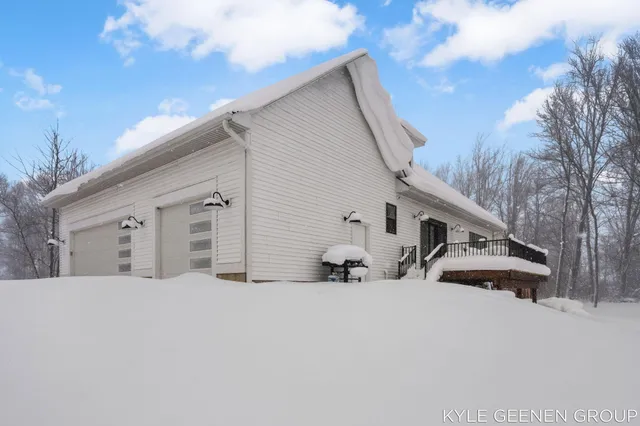 $789,900 | 312 48th Avenue, Zeeland, MI 49464