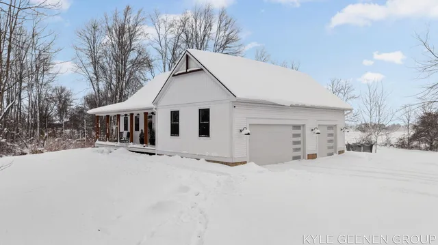 $789,900 | 312 48th Avenue, Zeeland, MI 49464