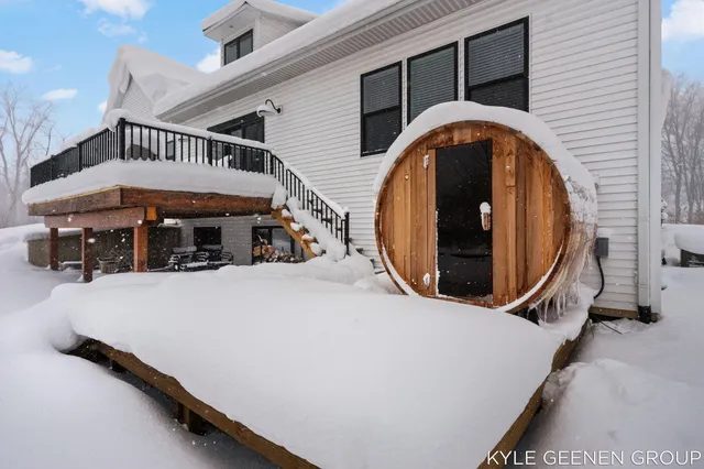 $789,900 | 312 48th Avenue, Zeeland, MI 49464