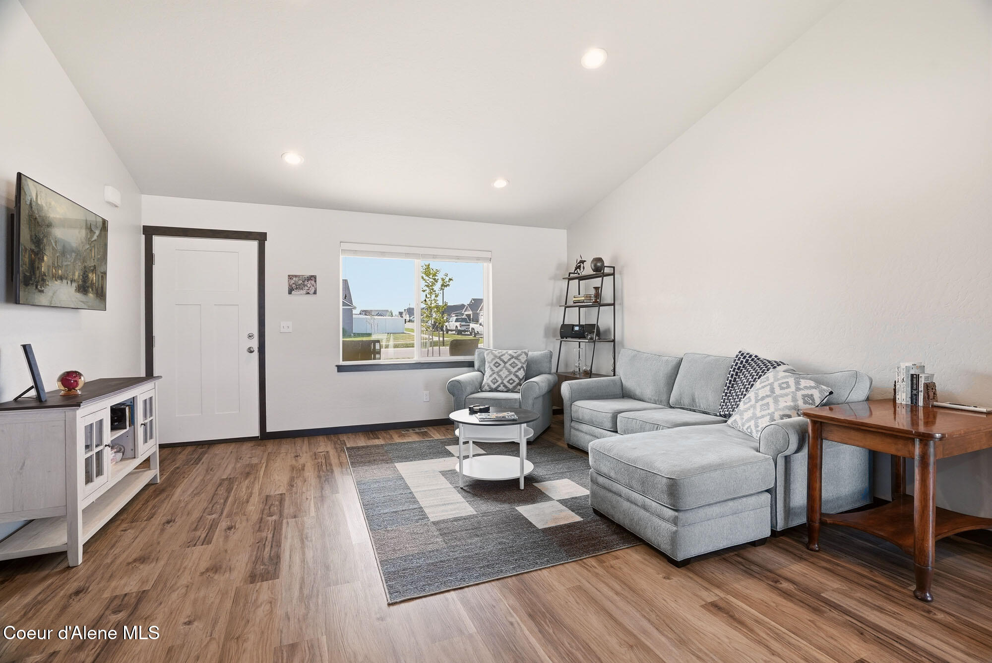 12704 North Cavanaugh Drive Rathdrum, ID 83858 - Photo 9 of 23 Great Room