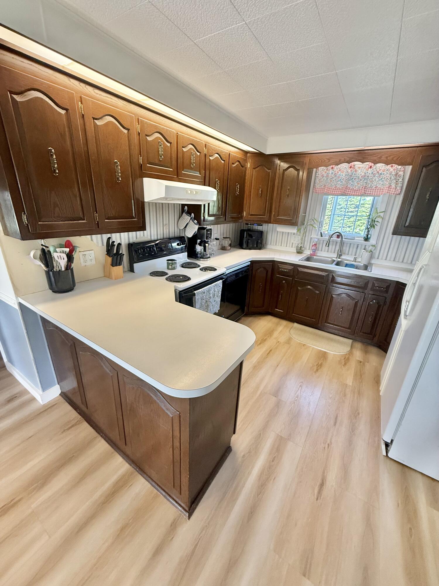 18 Talbot Road Madawaska, ME 04773 - Photo 40 of 89 Kitchen