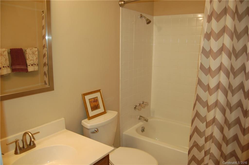 1604 Sharon Road West, Unit 21 Charlotte, NC 28210 - Photo 15 of 20 Gallery Image 15