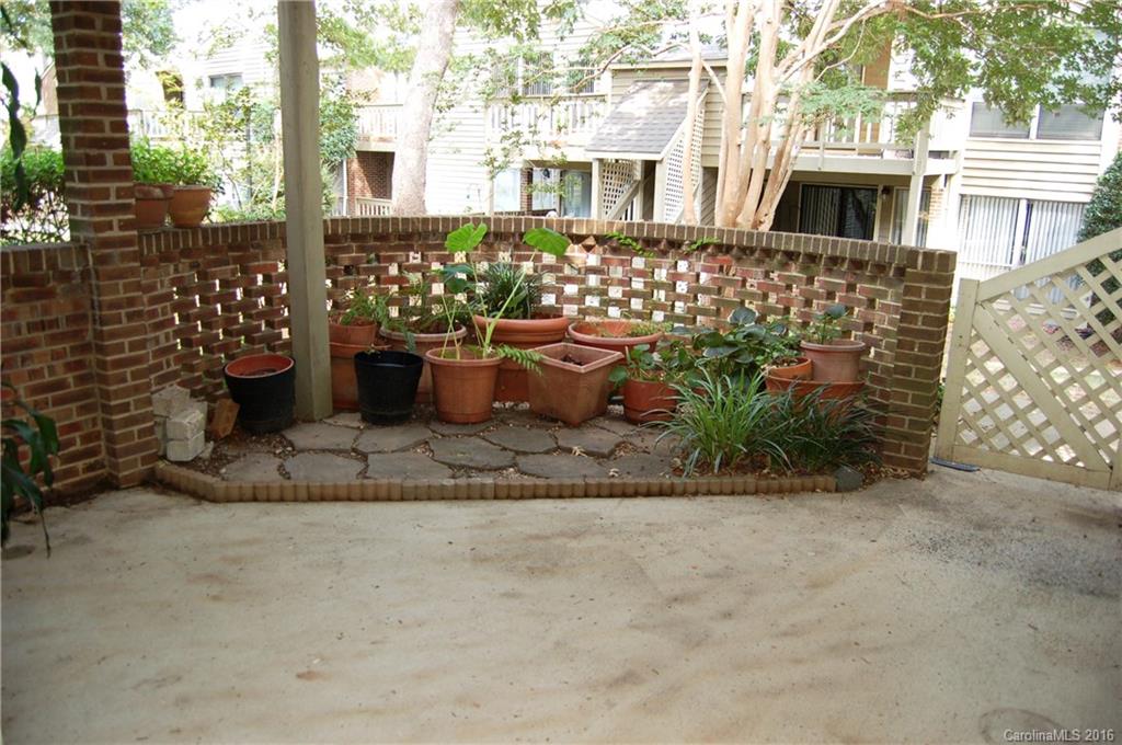 1604 Sharon Road West, Unit 21 Charlotte, NC 28210 - Photo 19 of 20 Gallery Image 19