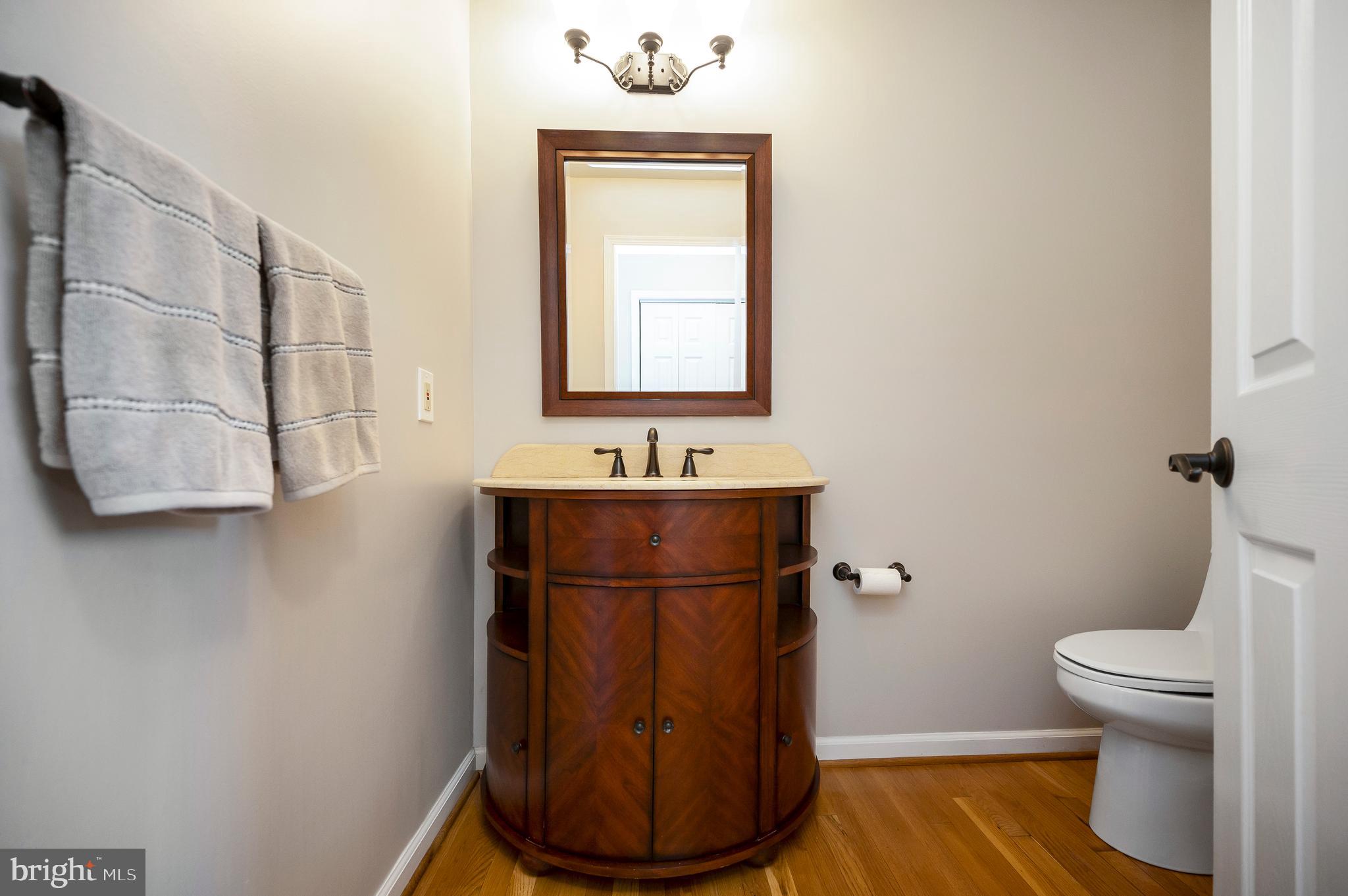 110 Lee Circle Locust Grove, VA 22508 - Photo 24 of 67 Main level half bath