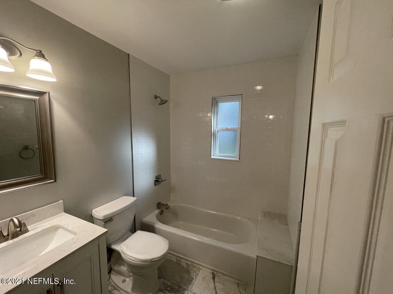 2915 Lopez Road Jacksonville, FL 32216 - Photo 4 of 11 thumbnail_IMG_0682
