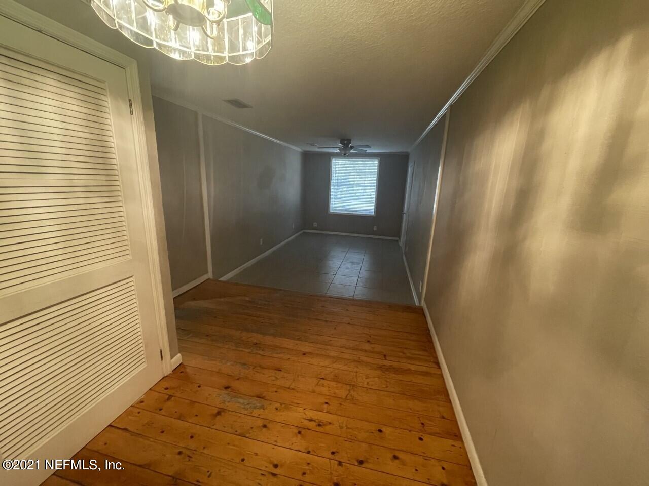 2915 Lopez Road Jacksonville, FL 32216 - Photo 8 of 11 thumbnail_IMG_0687