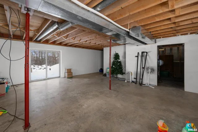 $285,000 | 1231 90th Street, Joy, IL 61260