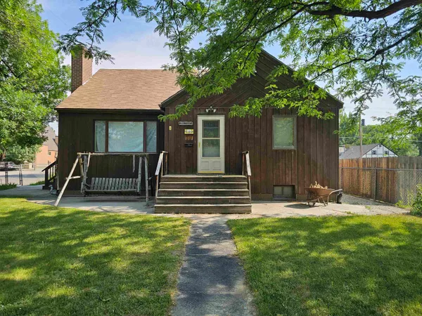 $249,500 | 520 Obie Sue Avenue, Worland, WY 82401