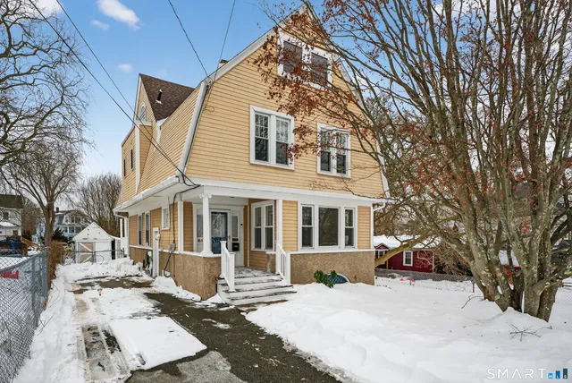 $400,000 | 85 Baker Avenue, Groton, CT 06340