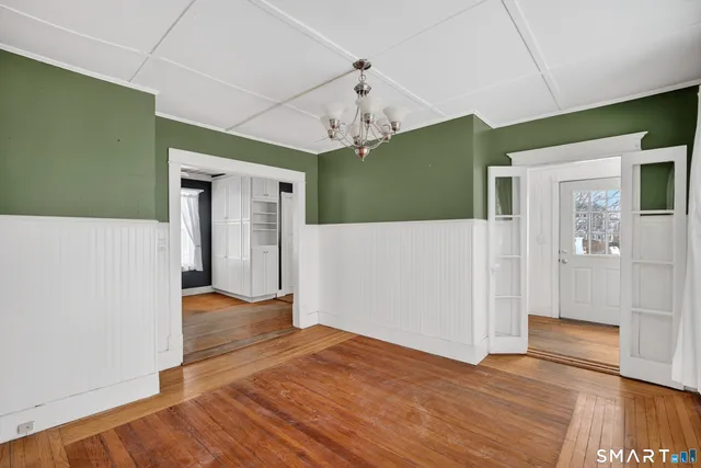 $400,000 | 85 Baker Avenue, Groton, CT 06340