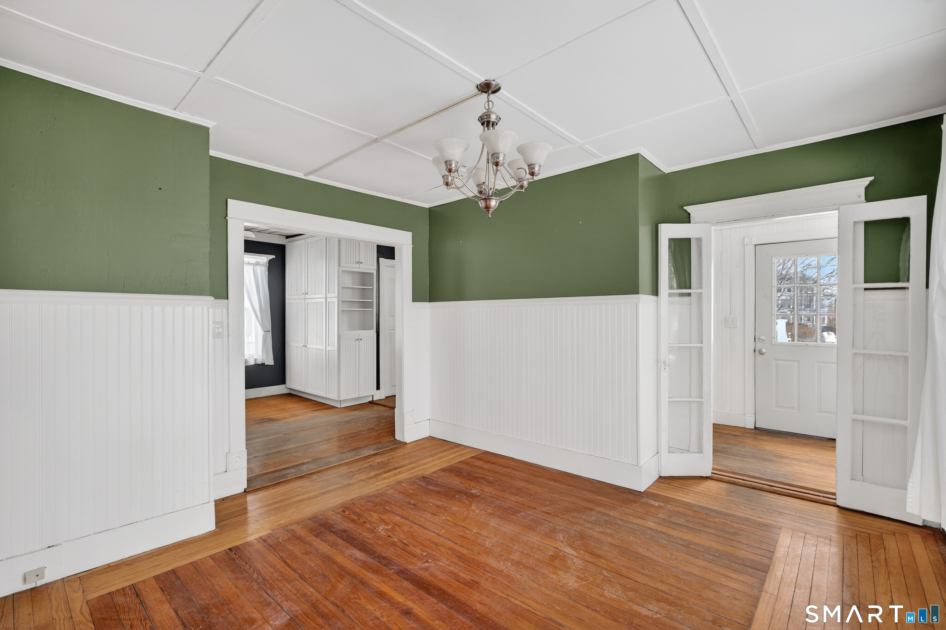 85 Baker Avenue Groton, CT 06340 - Photo 7 of 36 Looking towards kitchen area