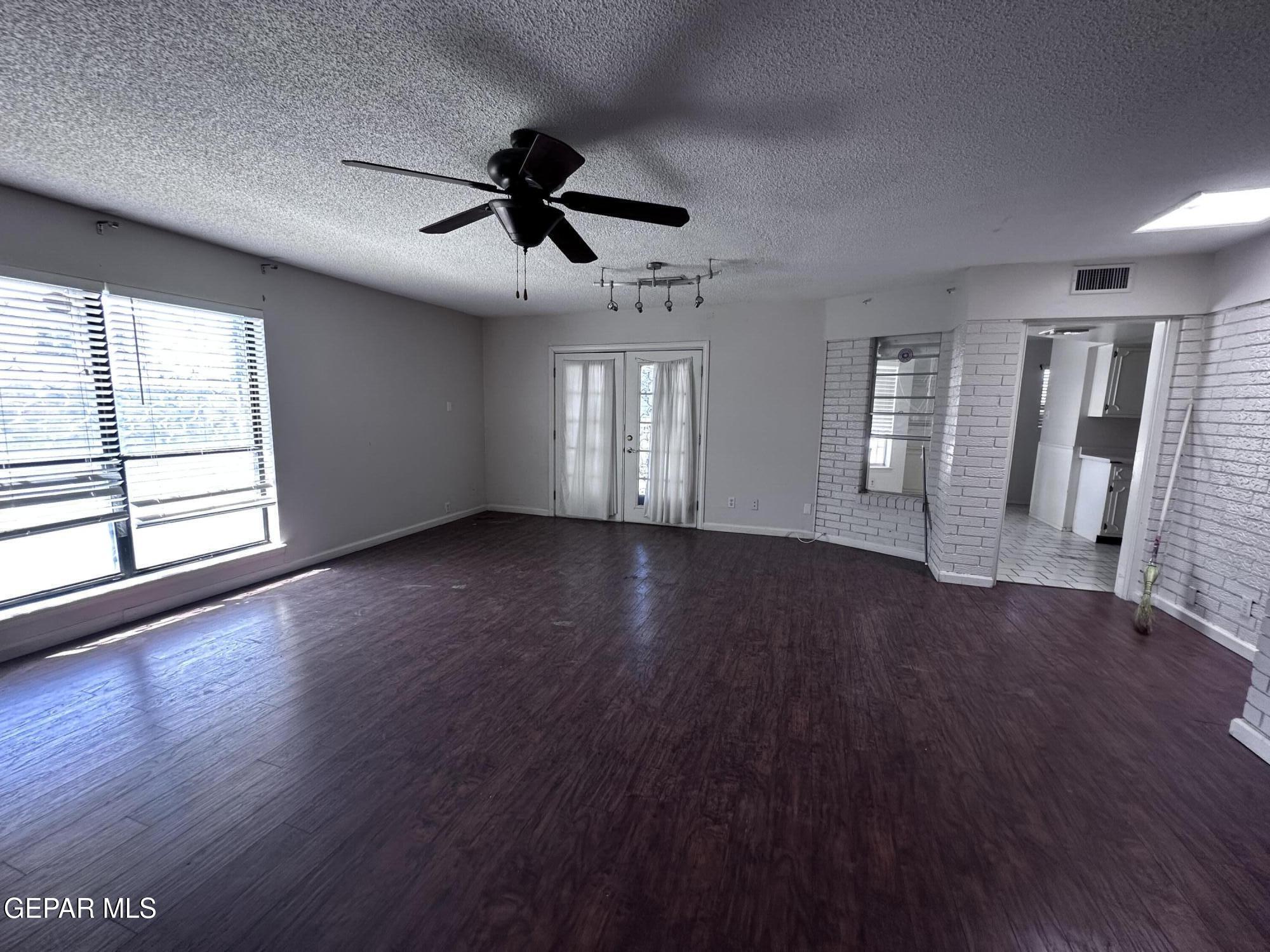 404 East Hague Road El Paso, TX 79902 - Photo 13 of 22 IMG_3869
