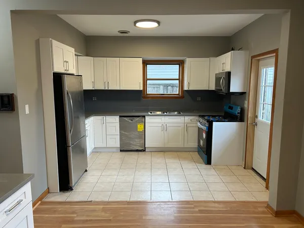 $2,900 | 5406 North Lovejoy Avenue, Chicago, IL 60630