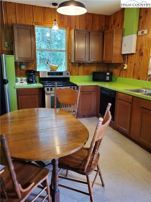 1790 Howard Colvard Road Crumpler, NC 28617 - Photo 23 of 24 Gallery Image 23