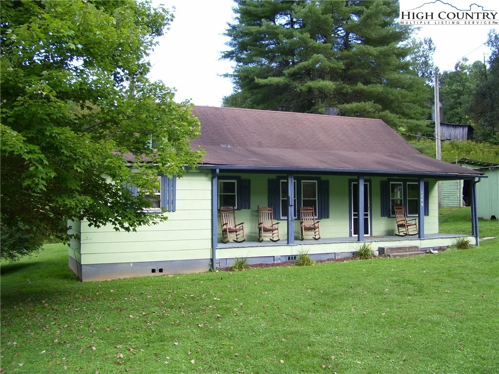 1790 Howard Colvard Road Crumpler, NC 28617 - Photo 3 of 24 Gallery Image 3