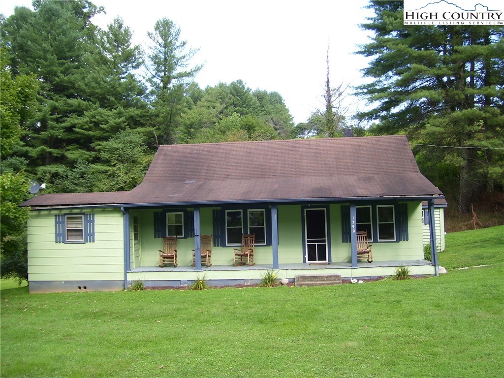 1790 Howard Colvard Road Crumpler, NC 28617 - Photo 4 of 24 Gallery Image 4