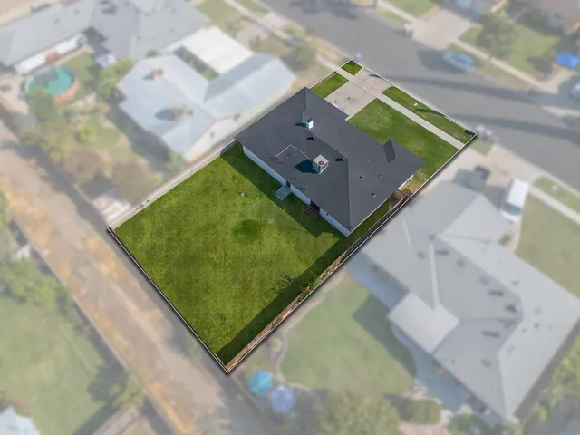 $375,000 | 3023 East Robinson Avenue, Fresno, CA 93726