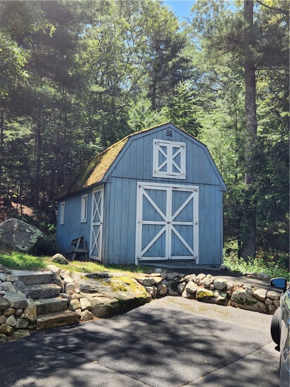 99 Peckham Hollow Road Charlestown, RI 02813 - Photo 10 of 32 large barn