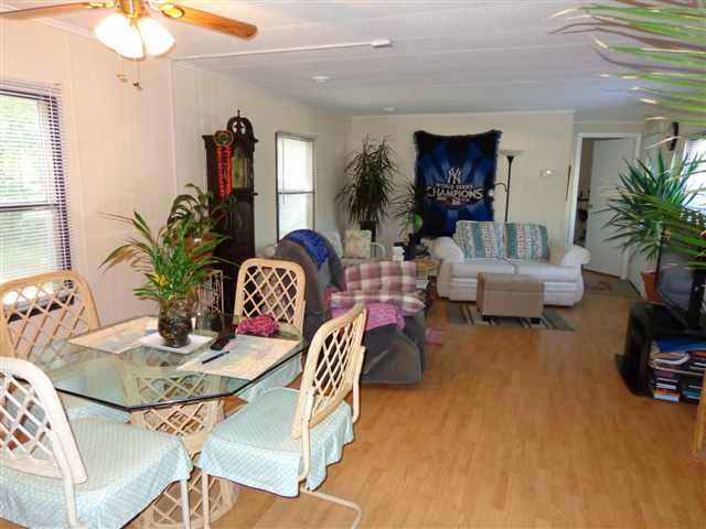 525 Laurel Drive Murrells Inlet, SC 29576 - Photo 4 of 12 Gallery Image 4