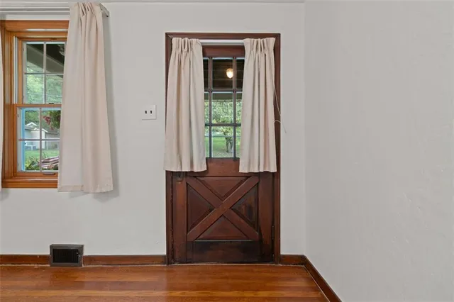 a view of an entryway of house