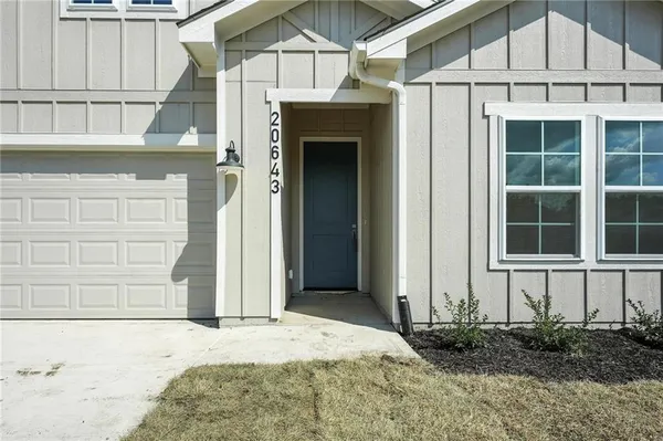 $402,885 | 32719 West 176th Terrace, Edgerton, KS 66021