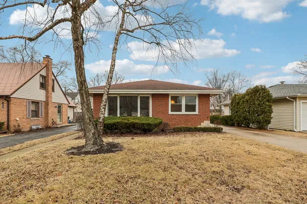 $515,000 | 124 Harlem Avenue, Glenview, IL 60025