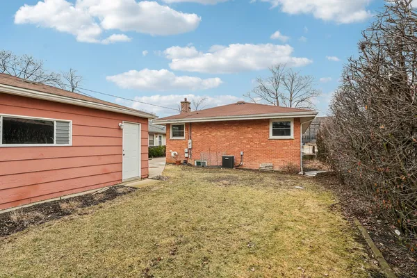 $515,000 | 124 Harlem Avenue, Glenview, IL 60025