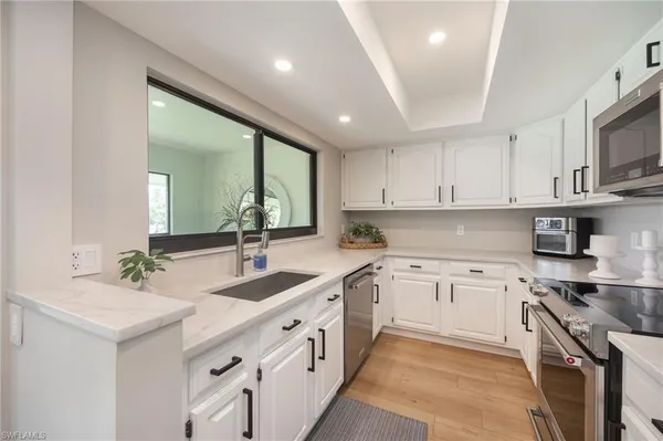 $619,000 | 723 Wildwood Lane, Naples, FL 34105