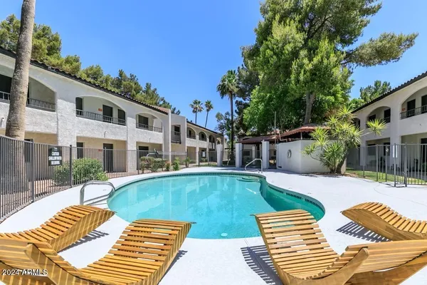 $875 | 2645 East Cactus Road, Unit 1, Phoenix, AZ 85032