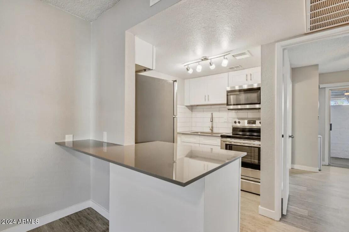 2645 East Cactus Road, Unit 1 Phoenix, AZ 85032 - Photo 2 of 10 Photo #2