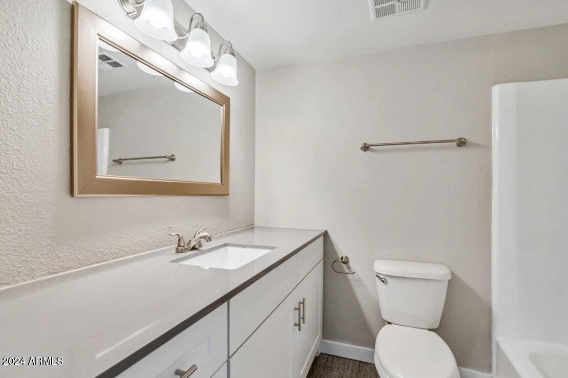 2645 East Cactus Road, Unit 1 Phoenix, AZ 85032 - Photo 5 of 10 Photo #5
