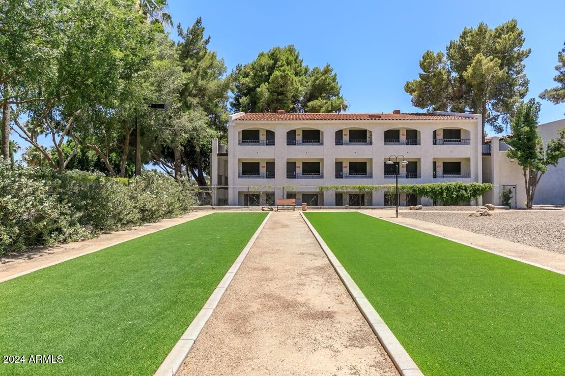 2645 East Cactus Road, Unit 1 Phoenix, AZ 85032 - Photo 9 of 10 Common Area