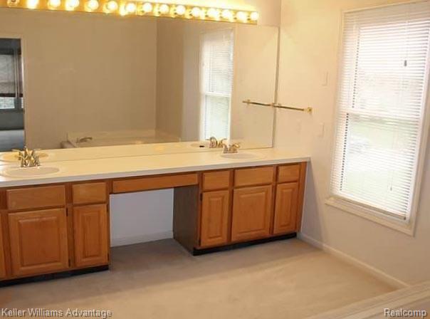 2386 Pleasant View Drive Rochester Hills, MI 48306 - Photo 12 of 25