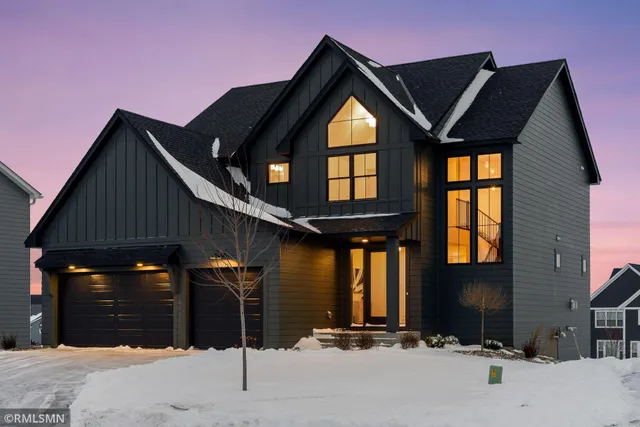 $969,000 | 5042 Airlake Draw, Woodbury, MN 55129