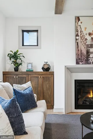 $969,000 | 5042 Airlake Draw, Woodbury, MN 55129